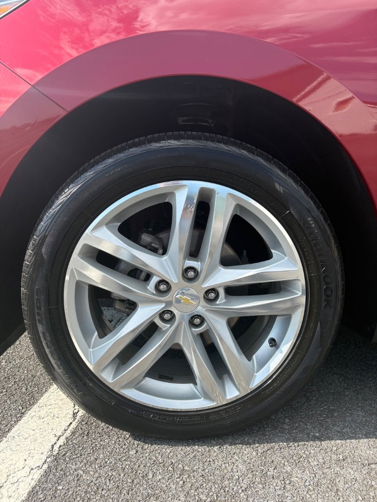 Used 2019 Chevrolet Equinox Premier AWD/4WD image 9
