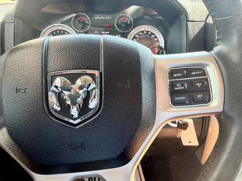 Used 2017 RAM 1500 Laramie AWD/4WD image 41