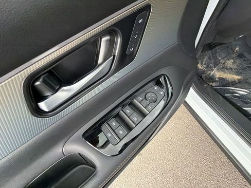 New 2026 Nissan Murano SL image 13