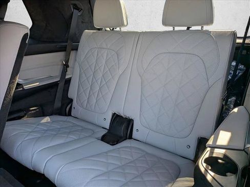 Used 2026 BMW X7 xDrive40i w/ Premium Package AWD/4WD image 17