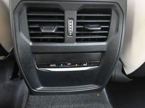 Certified 2024 BMW 430i Convertible w/ Premium Package image 27