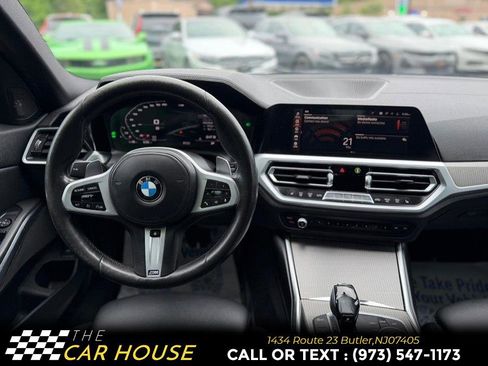 Used 2019 BMW 330i xDrive Sedan w/ M Sport Package AWD/4WD image 25