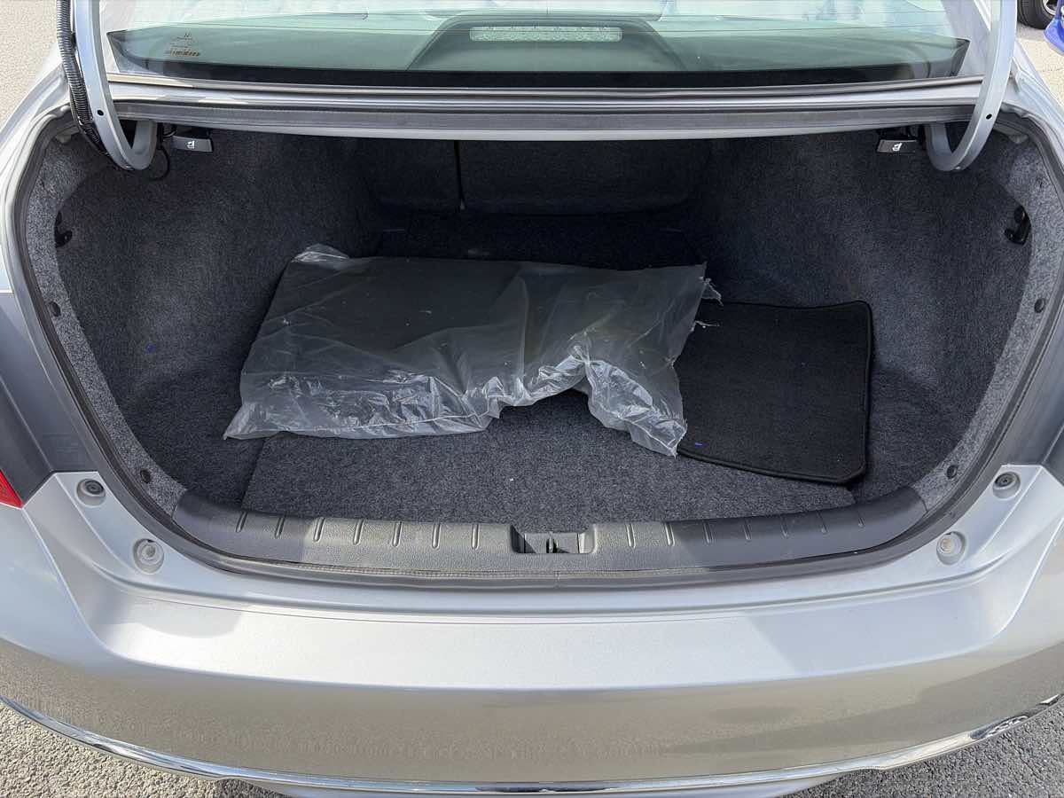 Used 2017 Honda Accord EX-L image 17