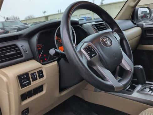 Used 2010 Toyota 4Runner SR5 image 15