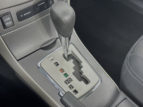 Used 2013 Toyota Corolla S image 15