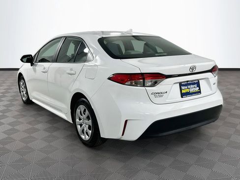 Used 2023 Toyota Corolla LE FWD image 11