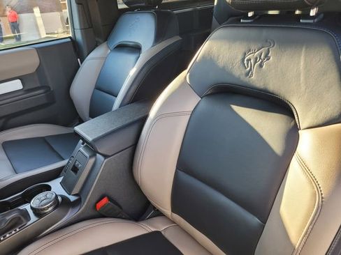 Certified 2024 Ford Bronco Wildtrak image 11