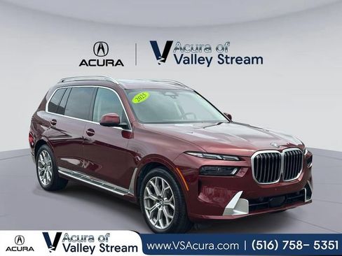 Used 2025 BMW X7 xDrive40i AWD/4WD image 1