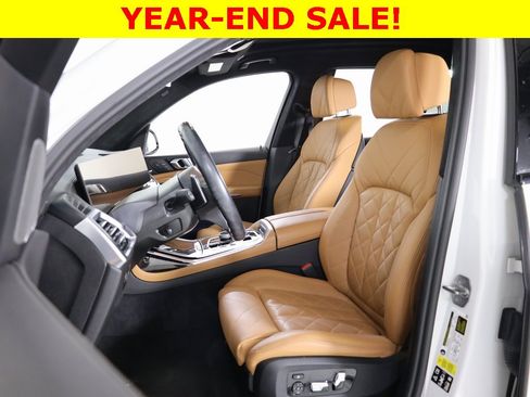 Used 2023 BMW X7 xDrive40i w/ Executive Package image 21