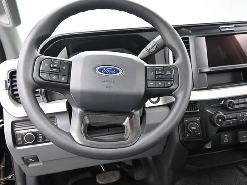 Used 2026 Ford F250 XL AWD/4WD image 13