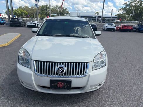 Used 2009 Mercury Sable Premier image 3
