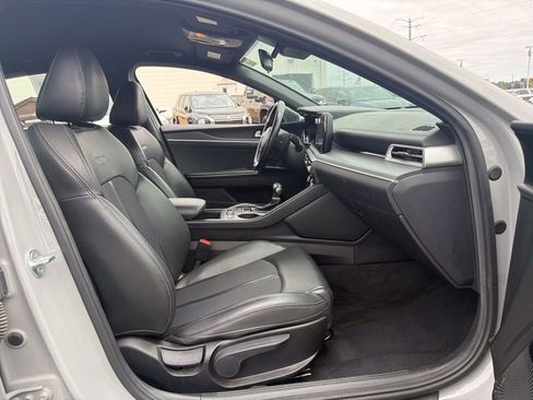 Used 2022 Kia K5 GT-Line FWD image 25