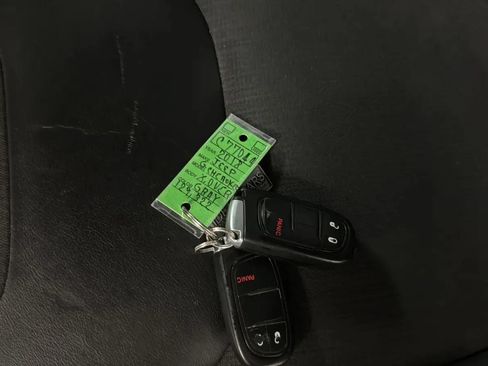 Used 2018 Jeep Cherokee Latitude Plus FWD image 31