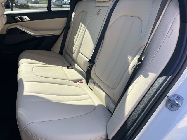 Used 2021 BMW X5 sDrive40i w/ Premium Package RWD image 22