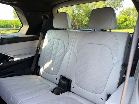 Used 2026 BMW X7 xDrive40i AWD/4WD image 26