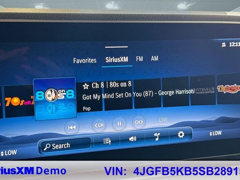 Used 2025 Mercedes-Benz GLE 450 4MATIC image 36