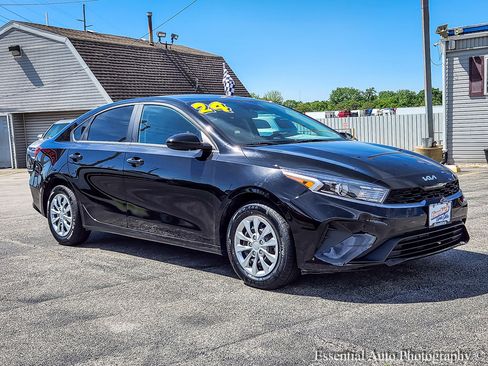 Used 2024 Kia Forte LX FWD image 1