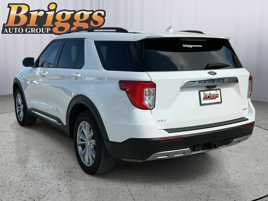 Used 2021 Ford Explorer XLT w/ Equipment Group 202A AWD/4WD image 3