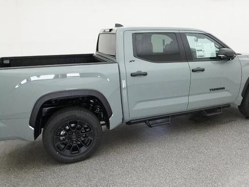 New 2026 Toyota Tundra SR5 w/ SR5 Convenience Package AWD/4WD image 10