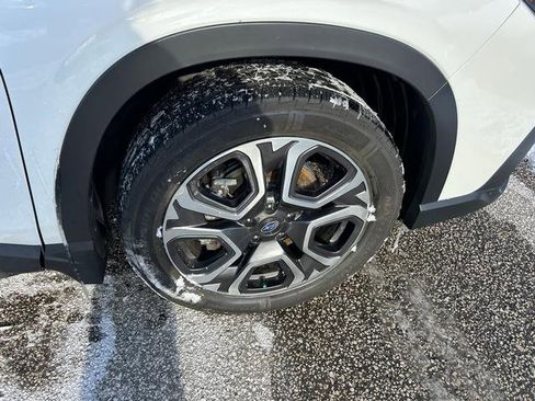 Used 2024 Subaru Ascent Limited image 33