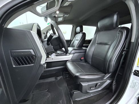 Used 2018 Ford F350 Lariat w/ Chrome Package image 10