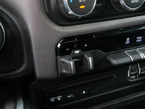Used 2019 RAM 1500 Big Horn AWD/4WD image 24