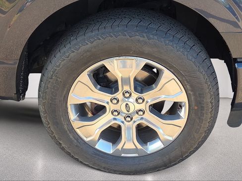 Certified 2021 Ford F150 Platinum w/ Equipment Group 701A High AWD/4WD image 7