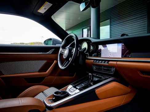 Certified 2023 Porsche 911 Turbo S AWD/4WD image 33