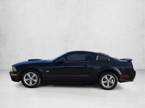 Used 2008 Ford Mustang GT RWD image 8