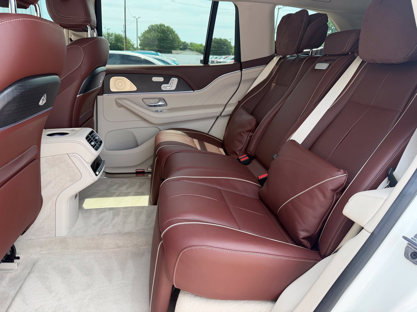 Used 2023 Mercedes-Benz Maybach GLS 600 4MATIC image 21