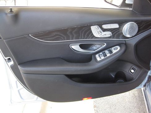 Used 2015 Mercedes-Benz C 300 Sedan image 10