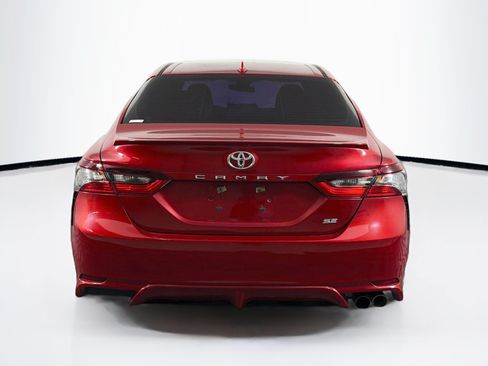 Used 2021 Toyota Camry SE FWD image 7