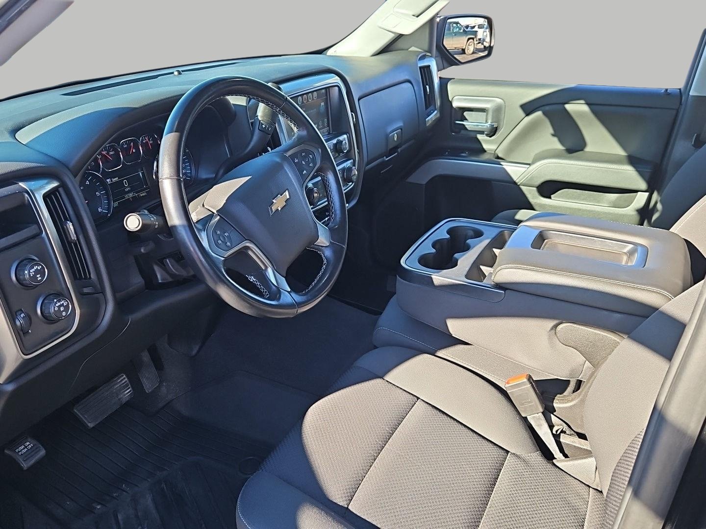 Used 2018 Chevrolet Silverado 1500 LT w/ All Star Edition AWD/4WD image 15