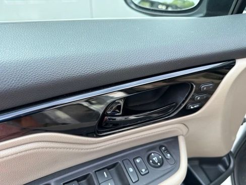 Used 2022 Honda Odyssey Touring image 5