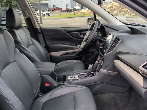 Used 2023 Subaru Forester Limited image 26