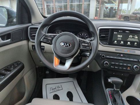 Used 2020 Kia Sportage LX w/ LX Popular Package AWD/4WD image 13