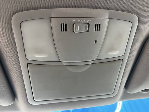 Used 2012 Nissan Altima 2.5 S FWD image 24