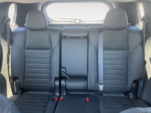 New 2025 Mitsubishi Outlander SE image 13