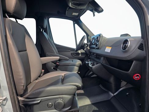 New 2026 Mercedes-Benz Sprinter 2500 image 25