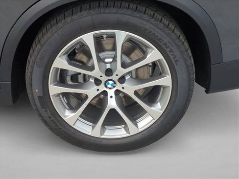 New 2026 BMW X5 xDrive50e w/ Executive Package AWD/4WD image 10