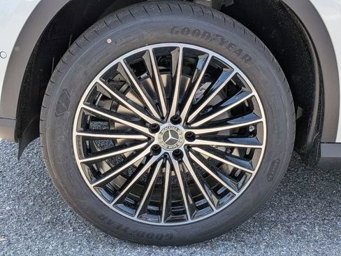 New 2026 Mercedes-Benz GLC 300 4MATIC image 12