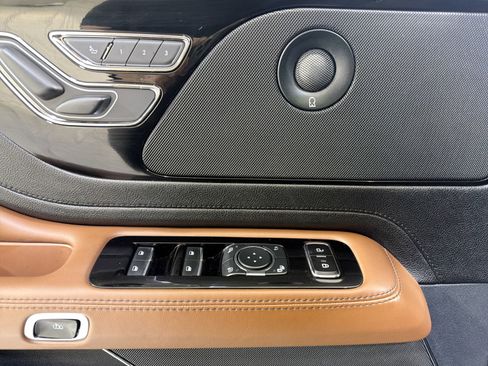 Used 2023 Lincoln Aviator Reserve w/ Elements Package Plus RWD image 12