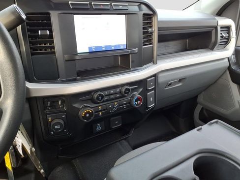 Used 2024 Ford F350 XL w/ XL Chrome Package image 27