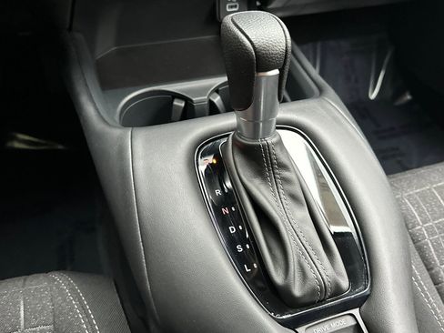 Certified 2025 Honda HR-V LX image 17