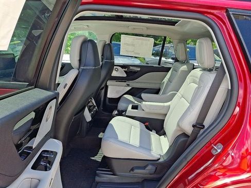 New 2026 Lincoln Aviator Reserve AWD/4WD image 5