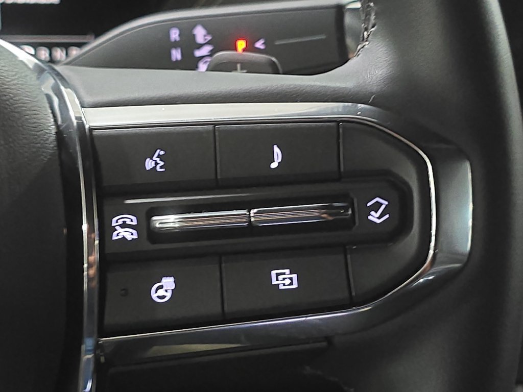 Used 2026 GMC Yukon Elevation RWD image 13