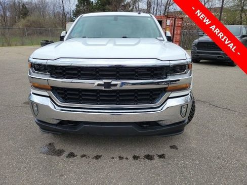 Used 2018 Chevrolet Silverado 1500 LT w/ All Star Edition image 8