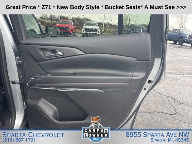 Used 2025 Chevrolet Traverse Z71 AWD/4WD image 22