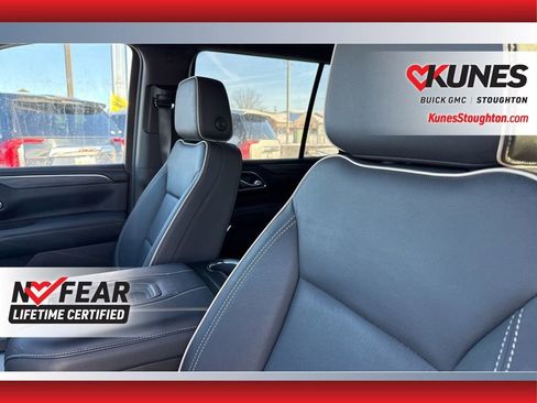 Used 2024 GMC Yukon SLT image 8