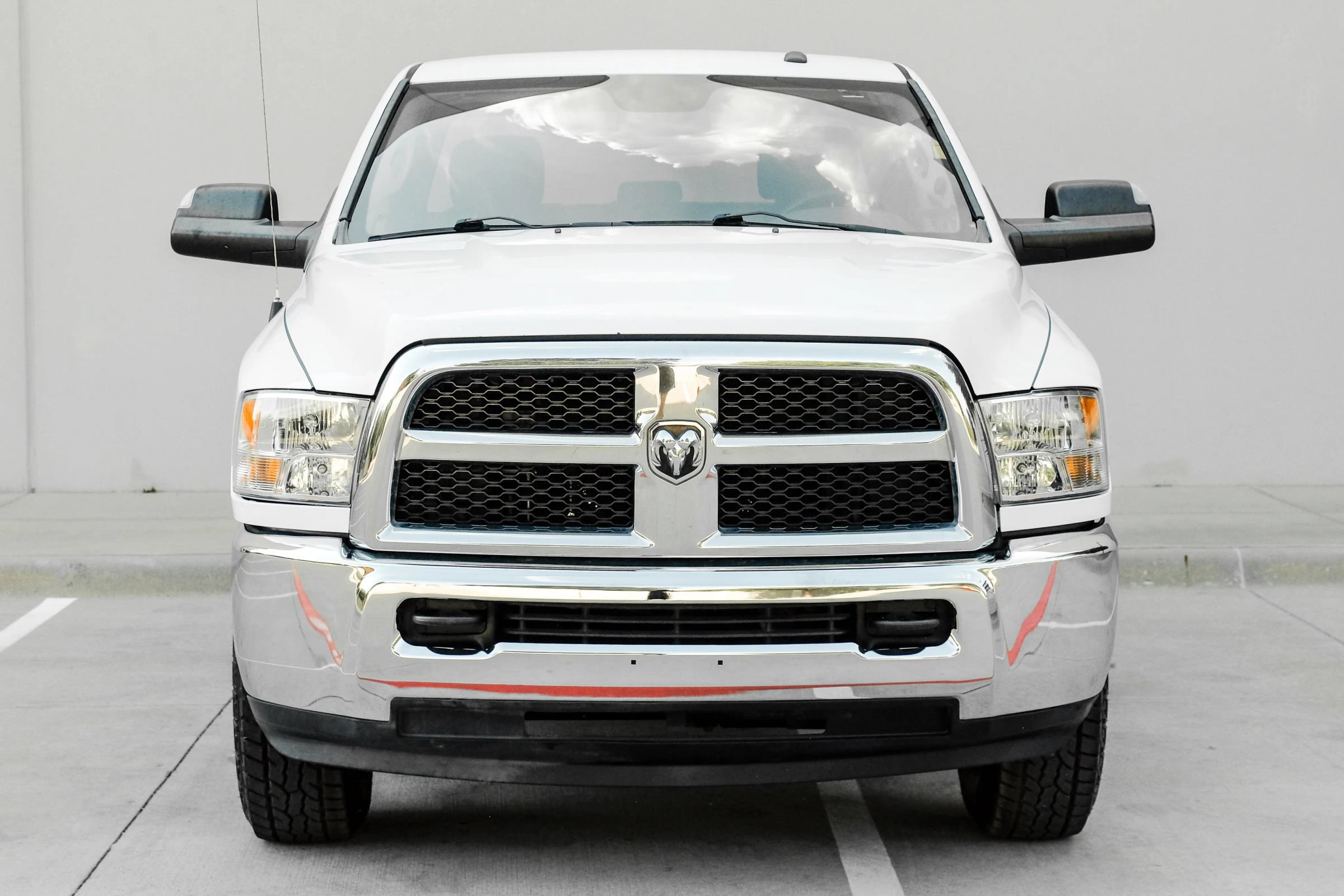 Used 2016 RAM 2500 Tradesman w/ Chrome Appearance Group RWD image 16